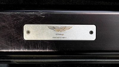 Aston martin VANTAGE