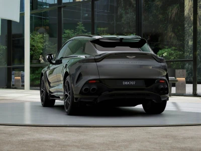 Aston martin DBX 707
