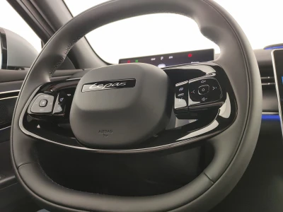 Lepas L8 PHEV