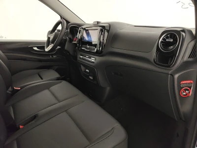 Mercedes-Benz VITO MIXTO E TOURER