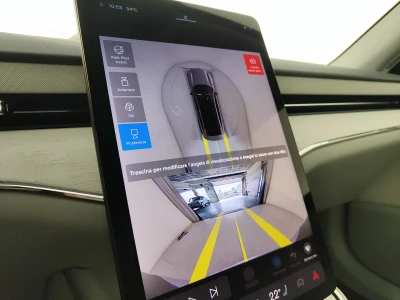 Volvo ES90