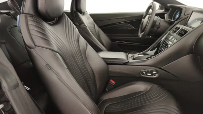Aston martin DB11