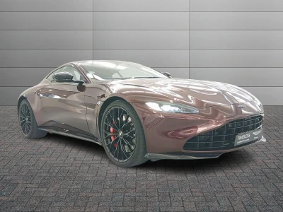 Aston martin VANTAGE