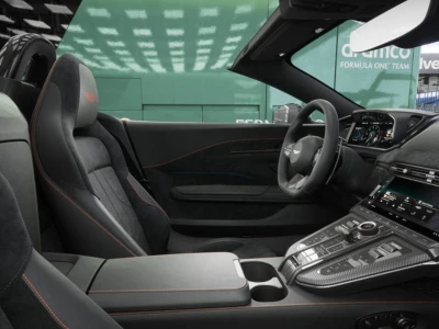 Aston martin VANTAGE ROADSTER
