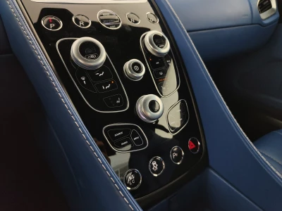 Aston martin Vanquish