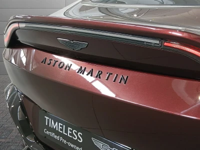 Aston martin VANTAGE