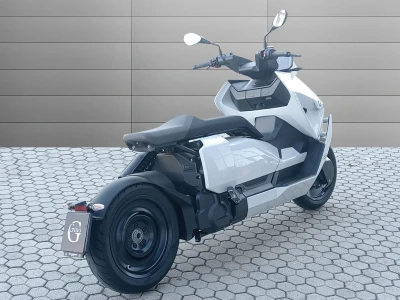 BMW Motorrad CE04