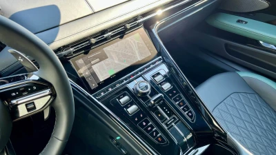 Aston martin DB12