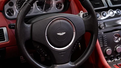 Aston martin VANTAGE