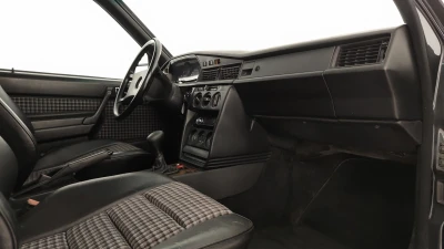 Mercedes-Benz 190