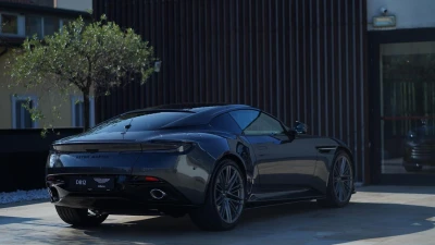 Aston martin DB12