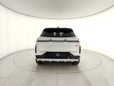 Lynk&co 08