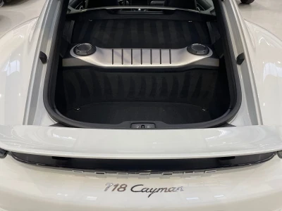 Porsche 718 Cayman
