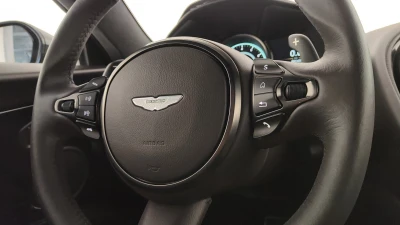 Aston martin DB11