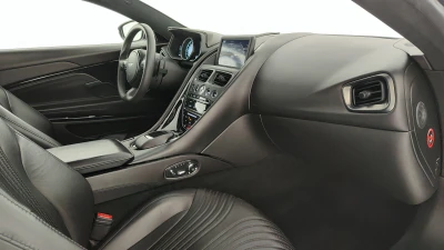 Aston martin DB11