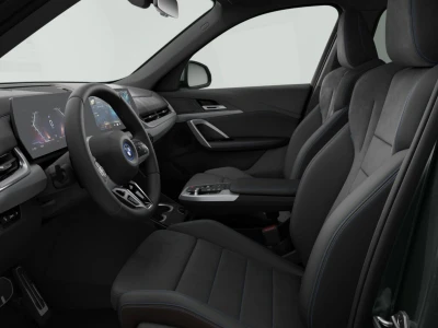 BMW i IX1