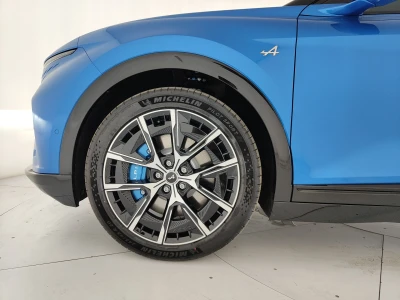 Alpine A390