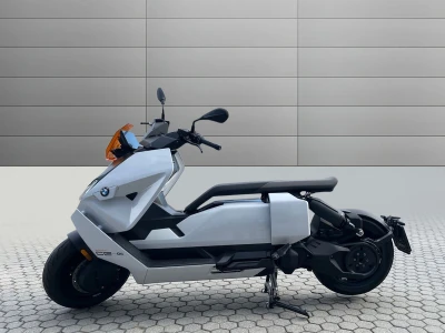 BMW Motorrad CE04