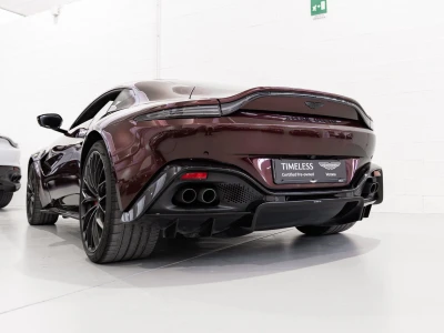 Aston martin VANTAGE