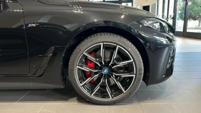 BMW M i4 M