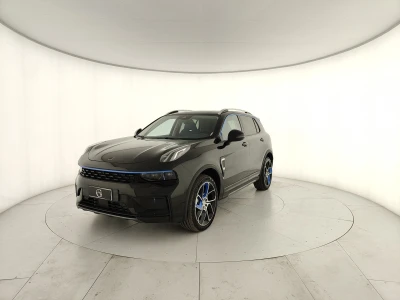 Lynk&co 01