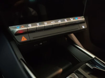 Alpine A390