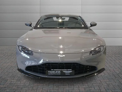 Aston martin VANTAGE