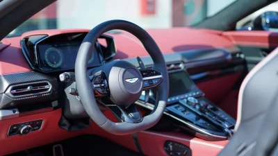 Aston martin VANTAGE ROADSTER
