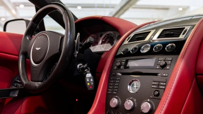 Aston martin VANTAGE