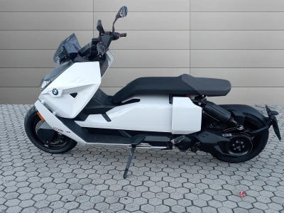 BMW Motorrad CE04