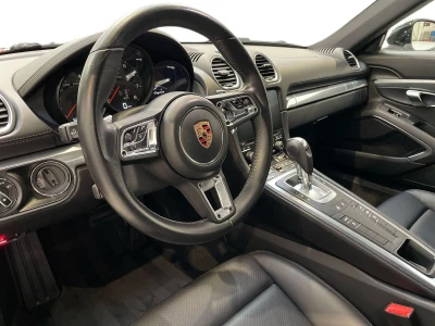 Porsche 718 Cayman