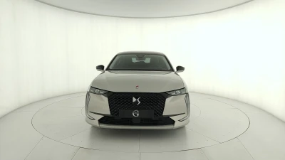 DS 4