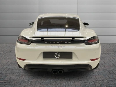 Porsche 718 Cayman