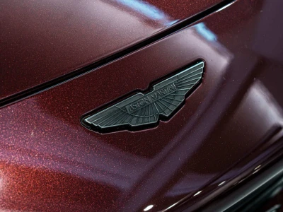Aston martin VANTAGE