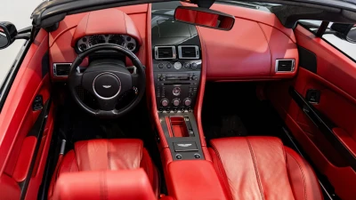 Aston martin VANTAGE