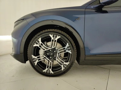 Alpine A390