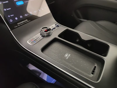Lepas L8 PHEV