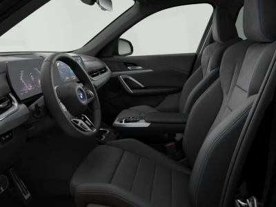 BMW i IX1