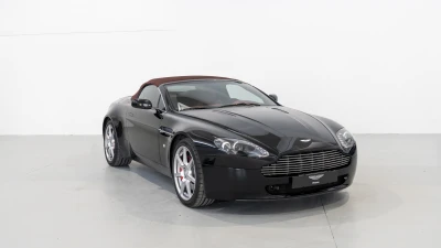 Aston martin VANTAGE