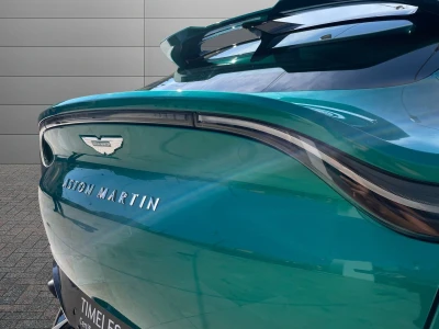 Aston martin DBX 707