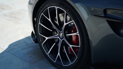 Aston martin VANTAGE ROADSTER