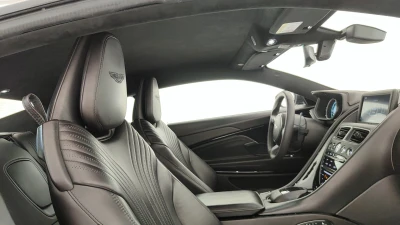 Aston martin DB11