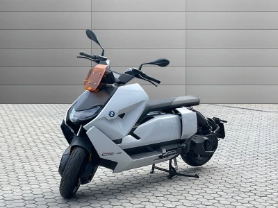 BMW Motorrad CE04