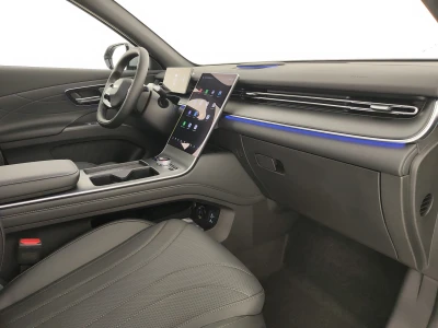 Lepas L8 PHEV