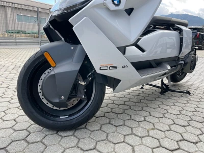 BMW Motorrad CE04