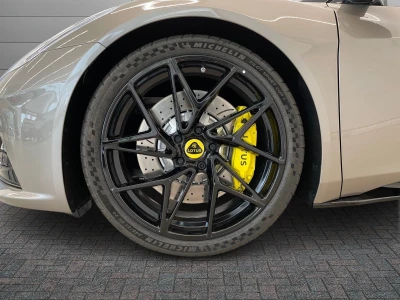 Lotus EMIRA
