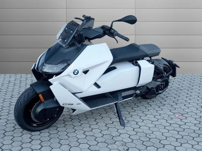 BMW Motorrad CE04