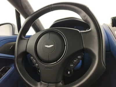Aston martin Vanquish