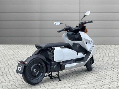 BMW Motorrad CE04