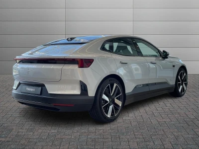 Polestar 4